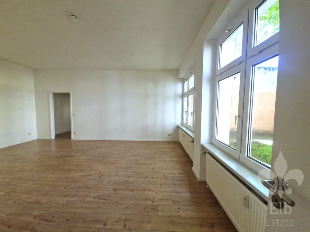Terrassenwohnung in Stadtfeld-Ost mit 2 Zimmern und Dusche - Photo 1