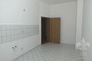 Niedliche und praktische 2 Raum Wohnung mit Tageslichtbad, Wanne und Dusche in Magdeburg/Cracau - Photo 2