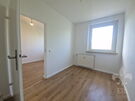 Kleine praktische 3,5 Raum Wohnung mit Einbauküche und Balkon sucht Familie oder Paar ab sofort - Photo 5