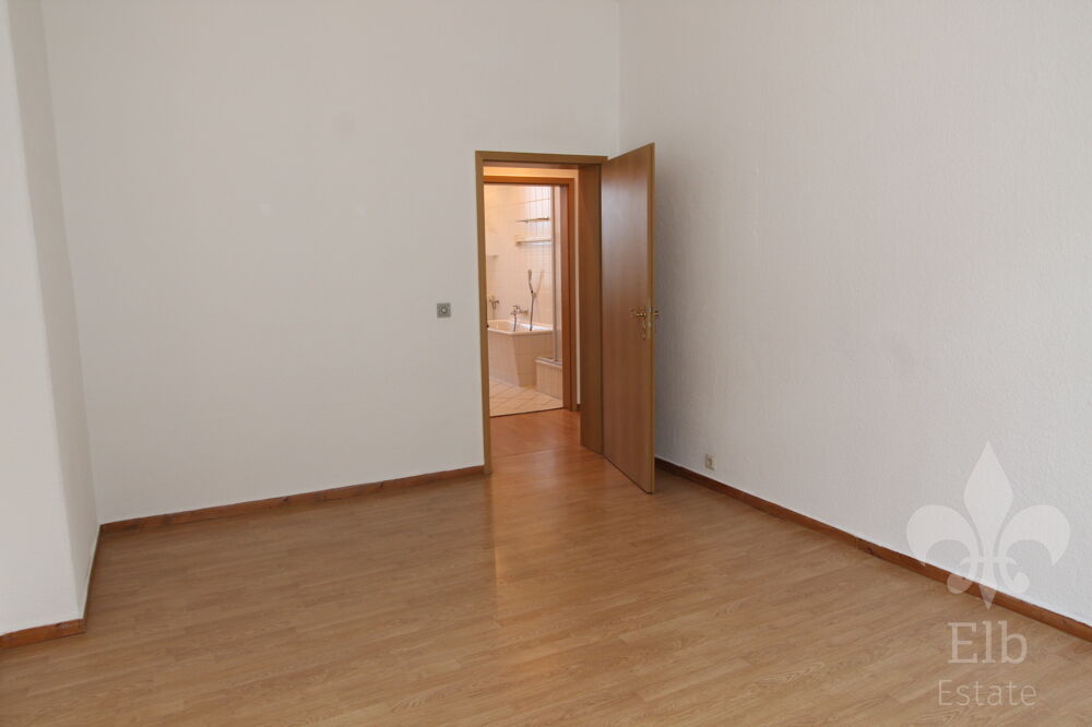Niedliche und praktische 2 Raum Wohnung mit Tageslichtbad, Wanne und Dusche in Magdeburg/Cracau - Photo 1