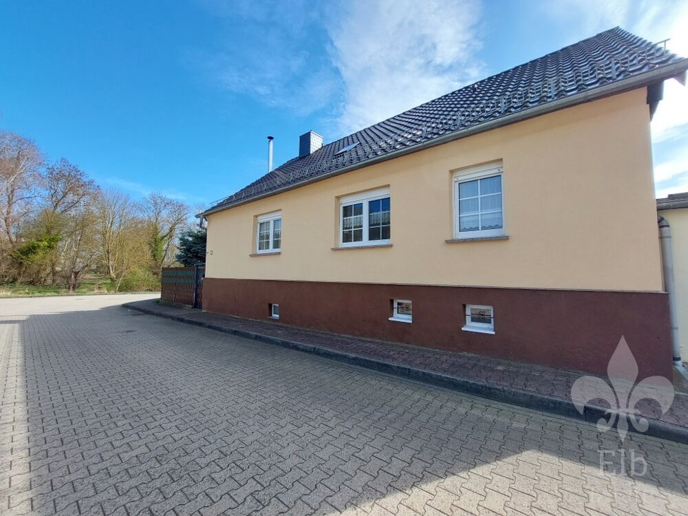 Außenansicht Straßenseite